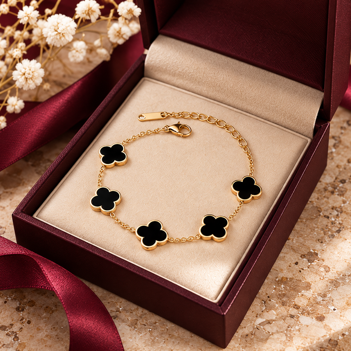 Five-Motif Clover Bracelet